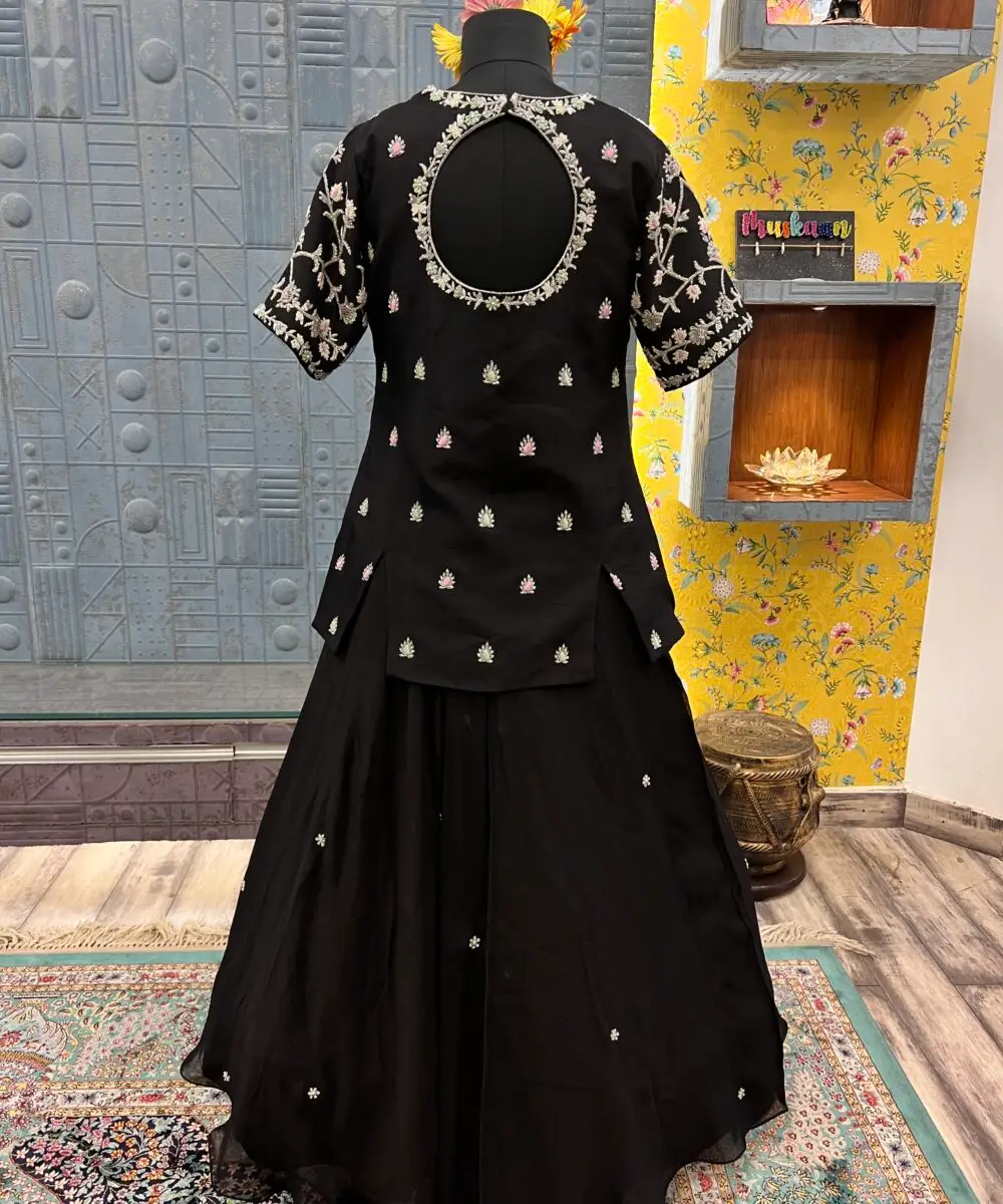 Black Indian Traditional Wear - Image 5