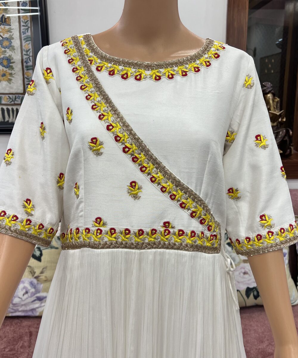 White Traditional Dress - Image 3